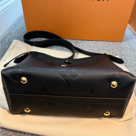 Louis Vuitton Black Embossed Shoulder Bag carry all PM - Picture 6 of 11